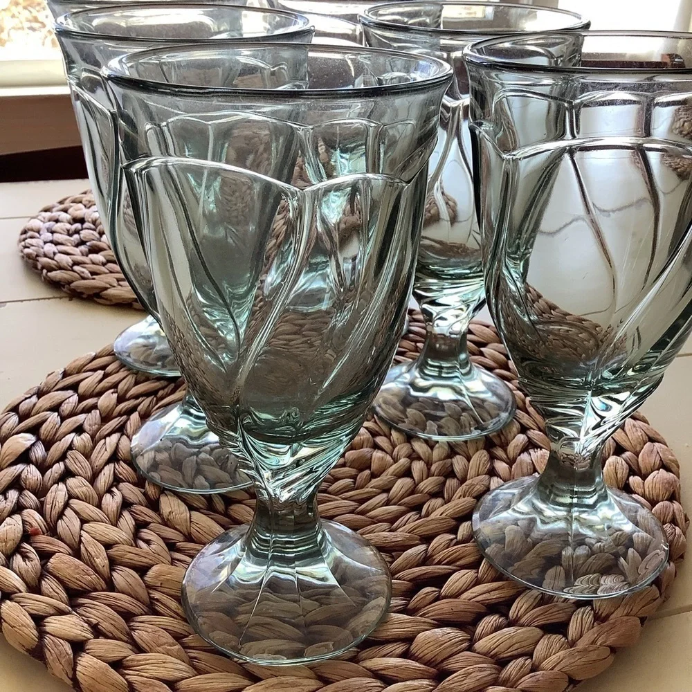 Vintage One Aqua Green Glass Water Goblets Wedding Party Noritake Sweet Swirl
